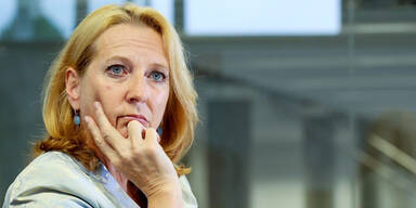 Justiz ermittelt wegen Bures-Dienstwagen