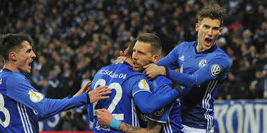 Netz feiert Burgstaller-Zaubertor