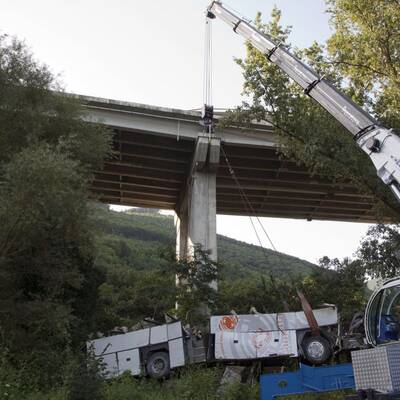 Busunglück bei Avellino (Italien) 