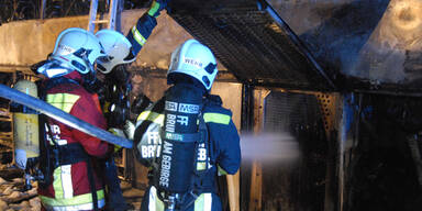 Reisebus auf der A21 ausgebrannt