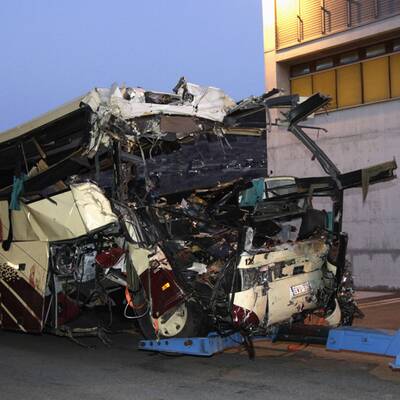 Horror-Busunfall in der Schweiz