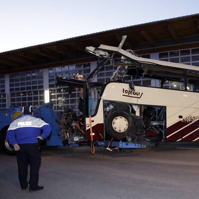 Horror-Busunfall in der Schweiz