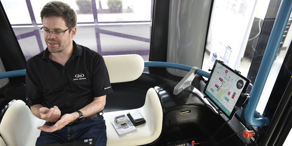 Selbstfahrender Minibus aus dem 3D-Drucker