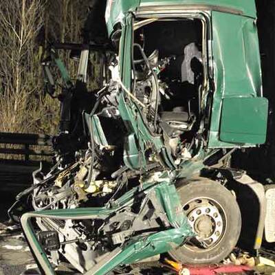 Katastrophaler Bus-Crash bei Wien