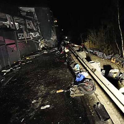 Katastrophaler Bus-Crash bei Wien