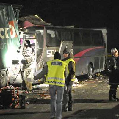 Katastrophaler Bus-Crash bei Wien