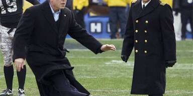 Bush brilliert als Kicker
