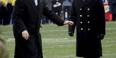 Bush brilliert als Kicker