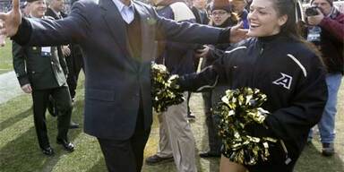 Bush brilliert als Kicker