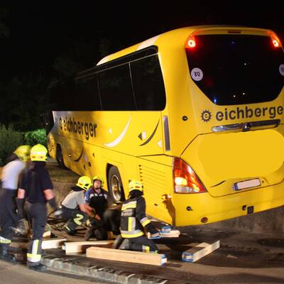 Reisebus drohte abzustürzen