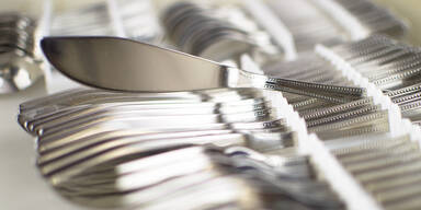 Mordversuch mit zugespitztem Buttermesser an Zellengenossen