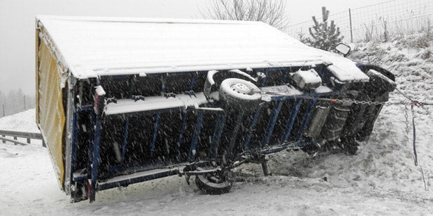 Wintereinbruch: Schnee-Chaos in Österreich