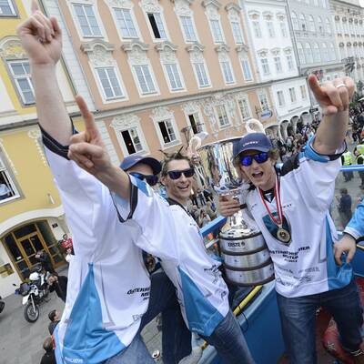 Meisterfeier der Black Wings in Linz 