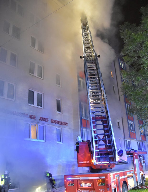 Fünf Verletzte nach Kellerbrand in Wien-Simmering