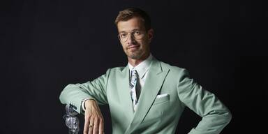 Drei Prominente und ein Wildcard-Zuschauer fordern Moderator Joko heraus.