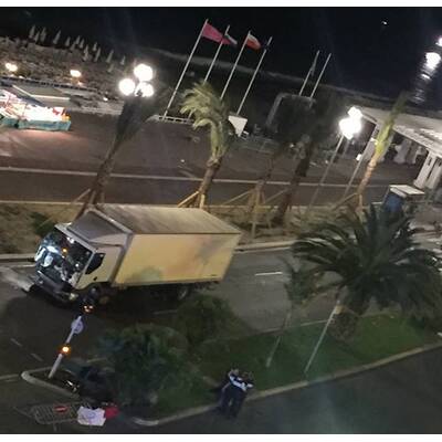 Nizza: Lkw rast in Menschenmenge