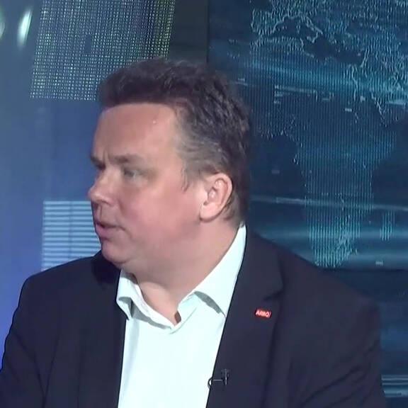 Spritpreis-Wahnsinn! Preise schießen wieder in die Höhe | Sebastian Obrecht