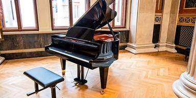 Neuer ''Spar-Fl&uuml;gel'' auf Probezeit im Parlament