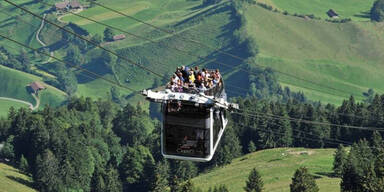 Diese Seilbahn fährt oben ohne