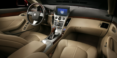 Scharf geschnitten: CTS Coupé in Keilform