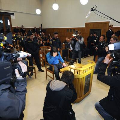 Prozess gegen Cains Peiniger gestartet