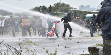 Krawalle bei Fl&uuml;chtlingslager in Calais
