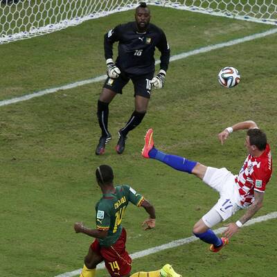 Die besten Bilder von Kamerun vs. Kroatien
