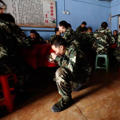 Mit harten Bandagen gegen die Internet-Sucht