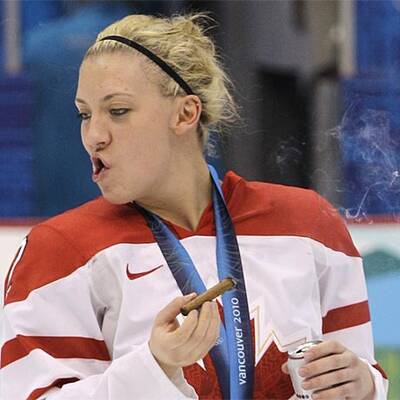 Kanadas Eishockey-Girls feiern Gold