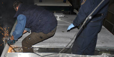 Halbe Tonne Haschisch im Camping-Bus