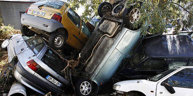 Unwetter-Sch&auml;den: Cannes pumpt Filmstars an