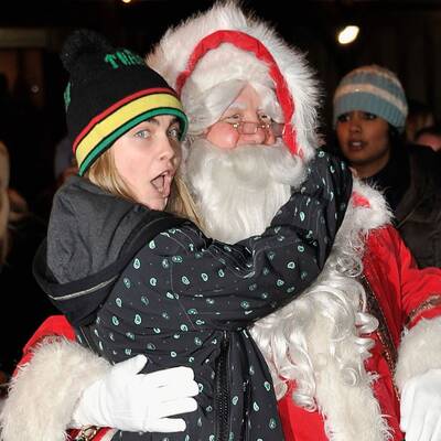 Cara Delevingne in Weihnachts-Stimmung