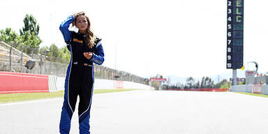 Sexy & schnell: Carmen macht Lotus flott