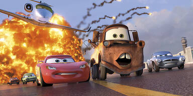 "Cars 2" rast an die US-Kinospitze