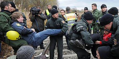 Massive Proteste bei Castor-Transport