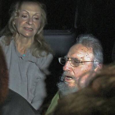 Zusammen mit seiner Frau Dalia Soto besuchte er eine Kulturveranstaltung in Kubas Hauptstadt.