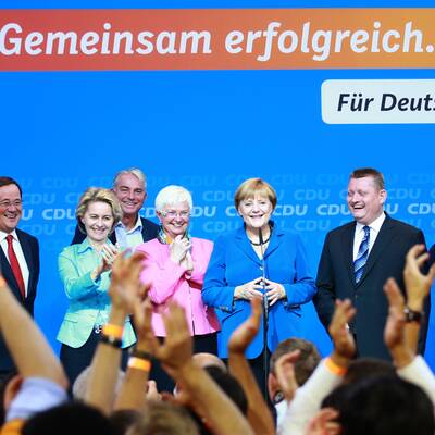 Reaktionen der Parteien auf die Hochrechnung