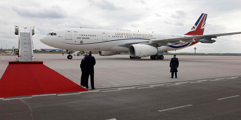 König Charles III. in Deutschland gelandet