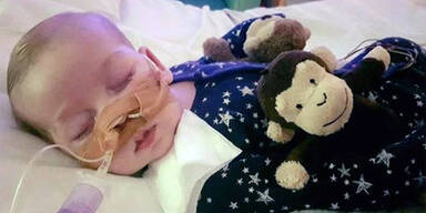 Kampf um Baby Charlie: Eltern sorgen für Eklat vor Gericht