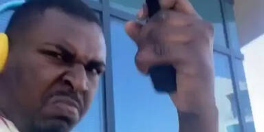 Mann schie&szlig;t vom Balkon um sich