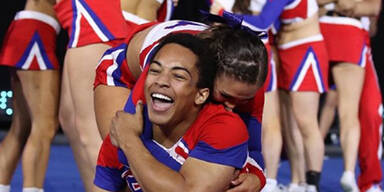 NFL bekommt m&auml;nnliche Cheerleader