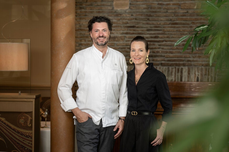 Thomas Dorfer (im Bild mit seiner Gattin Susanne Bacher-Dorfer) vom Landhaus Bacher in Mautern/NÖ erkocht sich die fünfte Haube. 