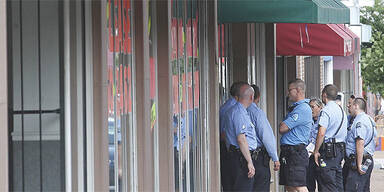 Chef erschie&szlig;t drei Angestellte