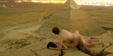 Aufregung: P&auml;rchen hat Sex auf Weltwunder