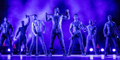 Stahlharte Muskeln bringen die Damenwelt zum Kreischen.