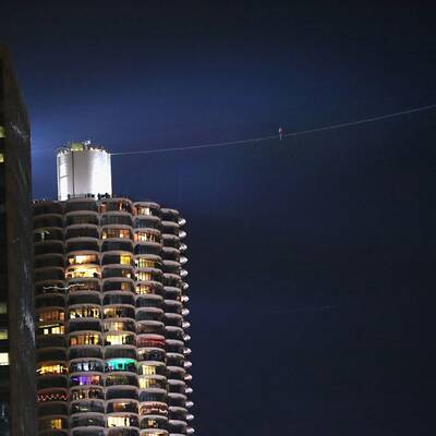 Irrer Drahtseilakt über Chicago