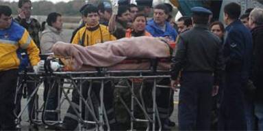 Neun Überlebende eines Flug-Crashs nach vier Tagen geborgen