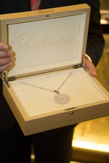 Chopard Collier designt von Caroline Scheufele für Life Ball 2014
