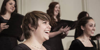 Bei Sängern schlagen Herzen synchron