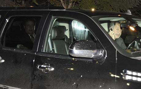 chris brown auto verlässt polizeistation